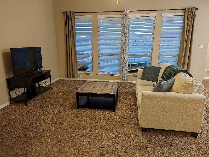 Furnished Finder property 474104_1 photo 4