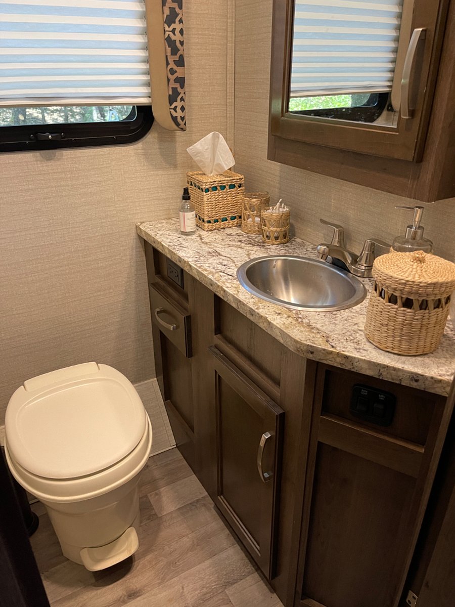 Furnished Finder property 474126_1 photo 3