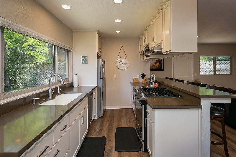 Furnished Finder property 474152_2 photo 5