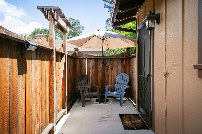 Furnished Finder property 474152_2 photo 32