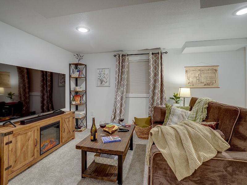 Furnished Finder property 474157_2 photo 6