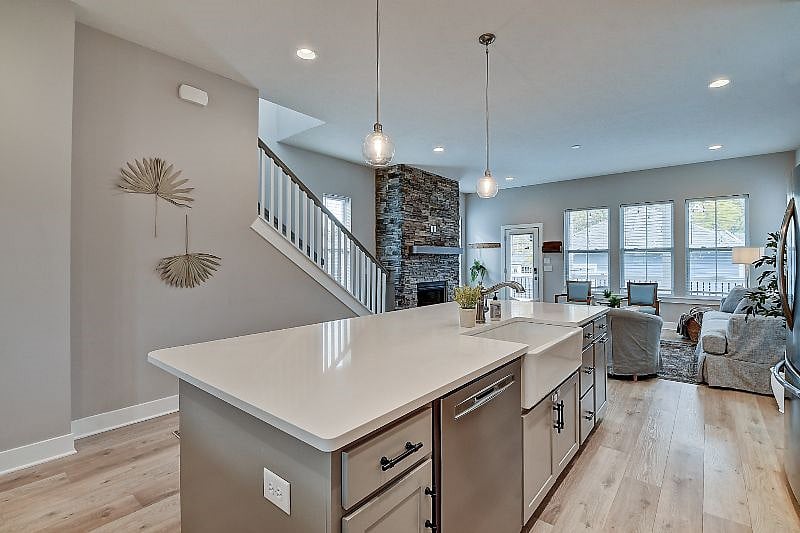 Furnished Finder property 474192_1 photo 3