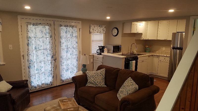 Furnished Finder property 474194_1 photo 3