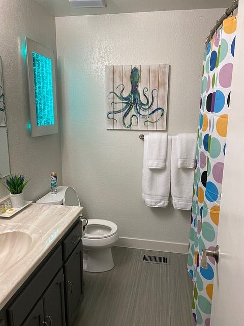 Main Bathroom