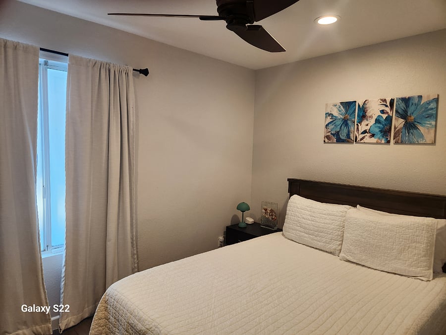 2nd bedroom