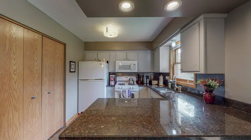 Furnished Finder property 474302_1 photo 7