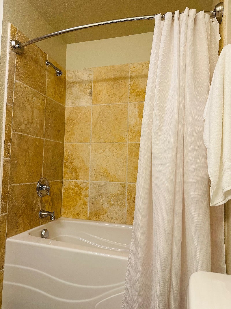 Large tiled shower with soaking tub 