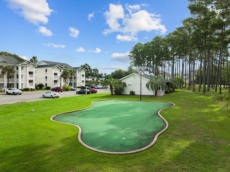 Bring your clubs and enjoy the putting green located beside the indoor pool