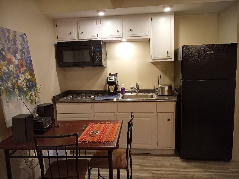 Furnished Finder property 474435_1 photo 2