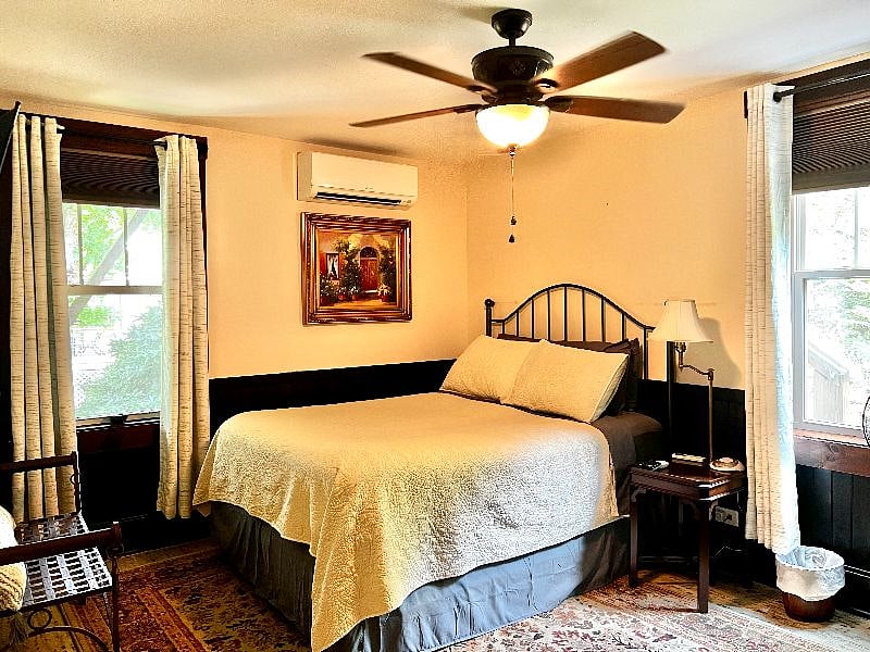 Main Level, Bedroom 1