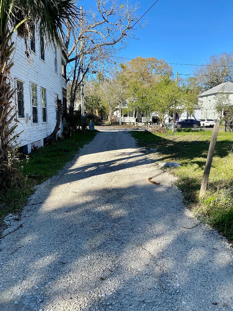 This is the alley you drive down to get to the studio.