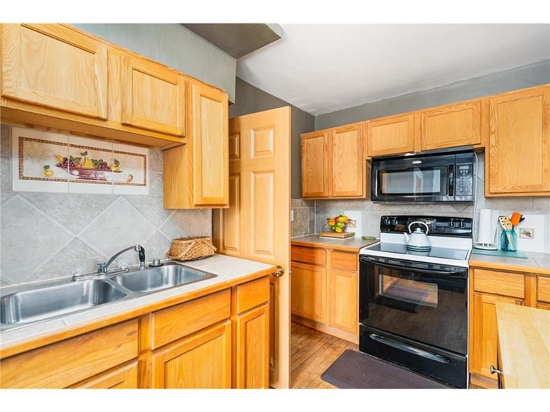 Furnished Finder property 474812_1 photo 3