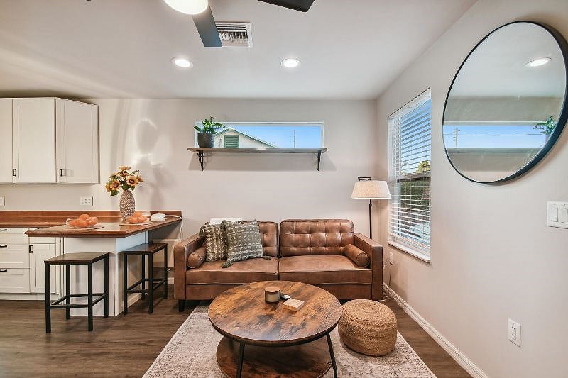 Furnished Finder property 475026_1 photo 23