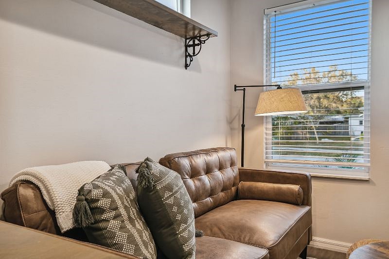 Furnished Finder property 475026_1 photo 24