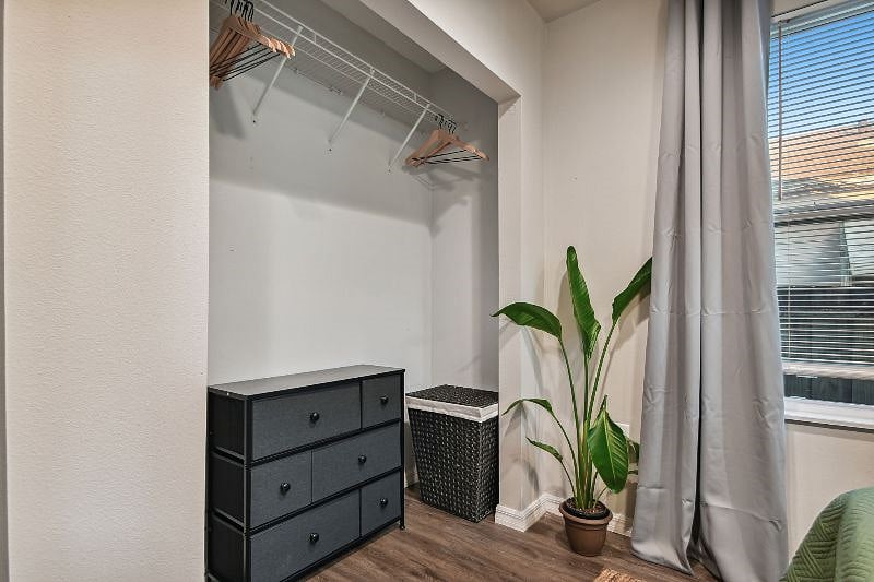 Furnished Finder property 475026_1 photo 33