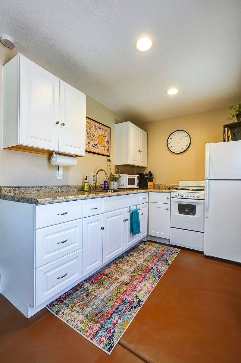 Furnished Finder property 475067_1 photo 9
