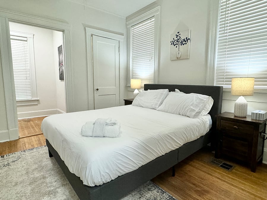 Furnished Finder property 475119_8 photo 17