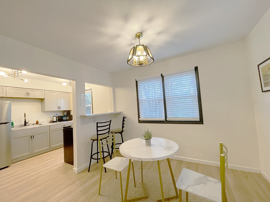 Furnished Finder property 475194_1 photo 17