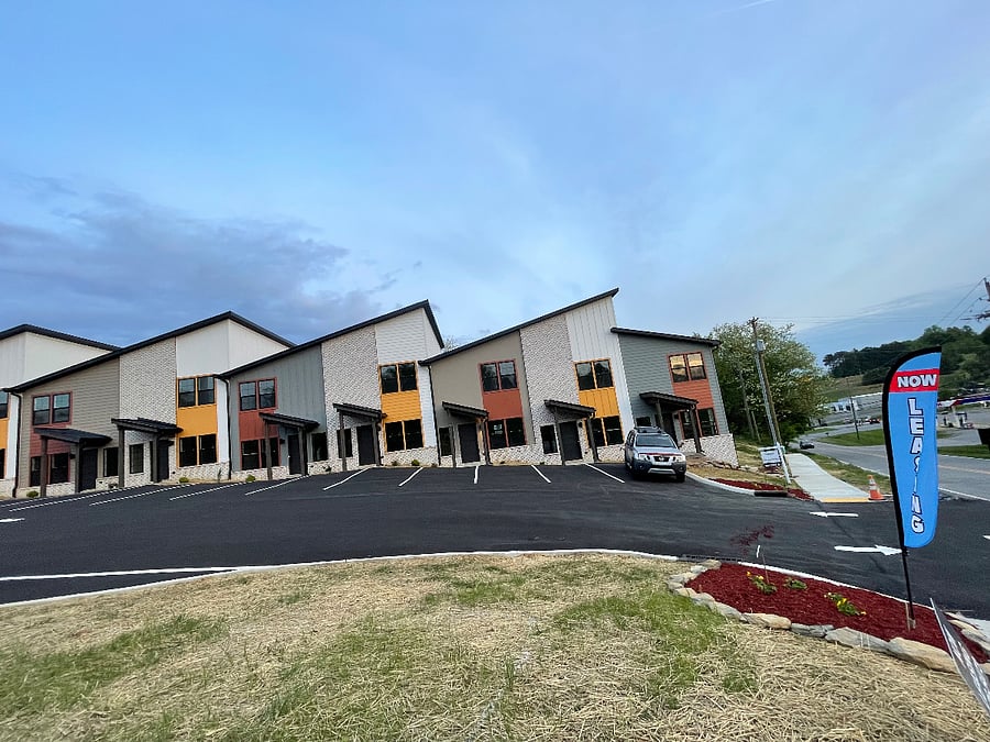 Newly built near Tri cities airport, close to Bristol race, HardRock casino, EastMan