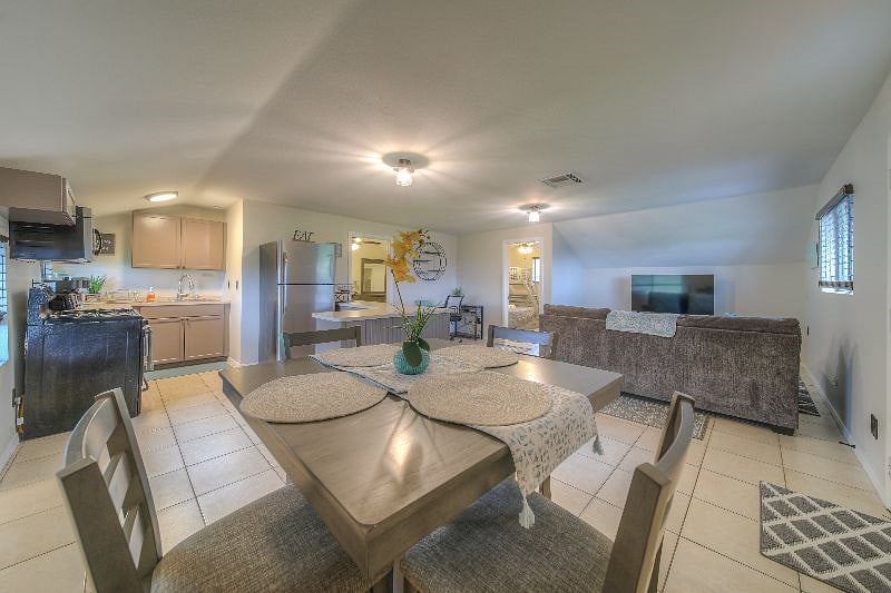 Furnished Finder property 475358_2 photo 6