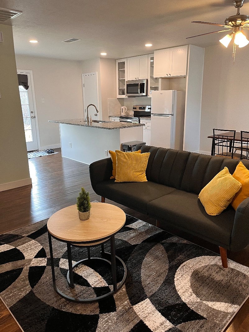 Furnished Finder property 475422_1 photo 3