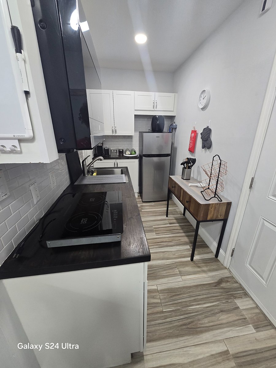 Furnished Finder property 475436_1 photo 1