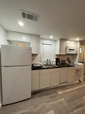Furnished Finder property 475468_1 photo 4