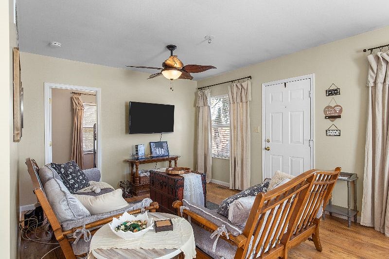 Furnished Finder property 475671_1 photo 3