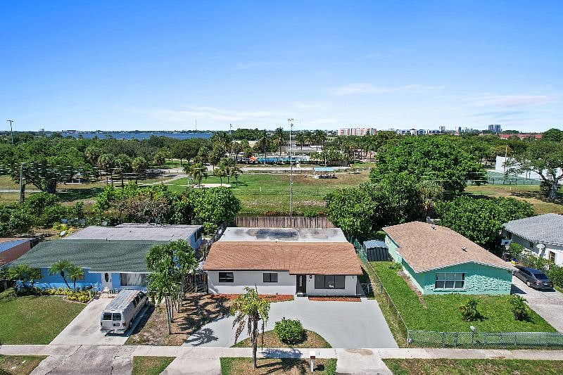 Furnished Finder property 475708_1 photo 8