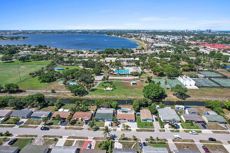Furnished Finder property 475708_1 photo 9
