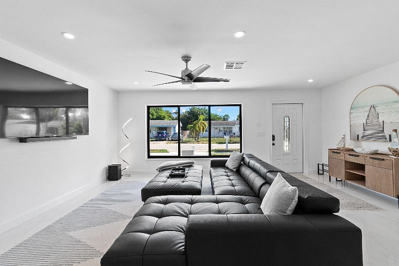Furnished Finder property 475708_1 photo 31