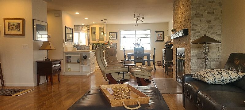 Furnished Finder property 475823_1 photo 24
