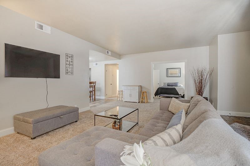 Furnished Finder property 475891_1 photo 3