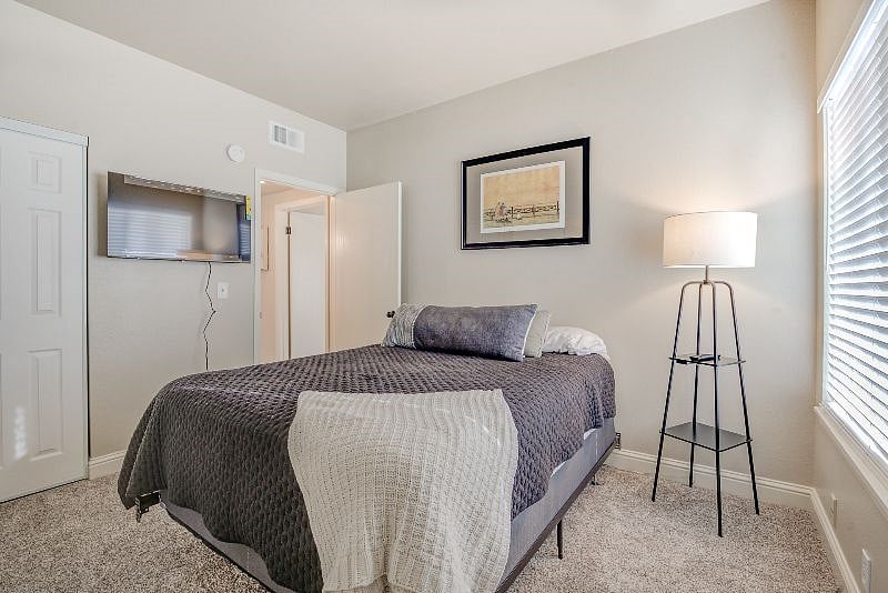 Furnished Finder property 475891_1 photo 12