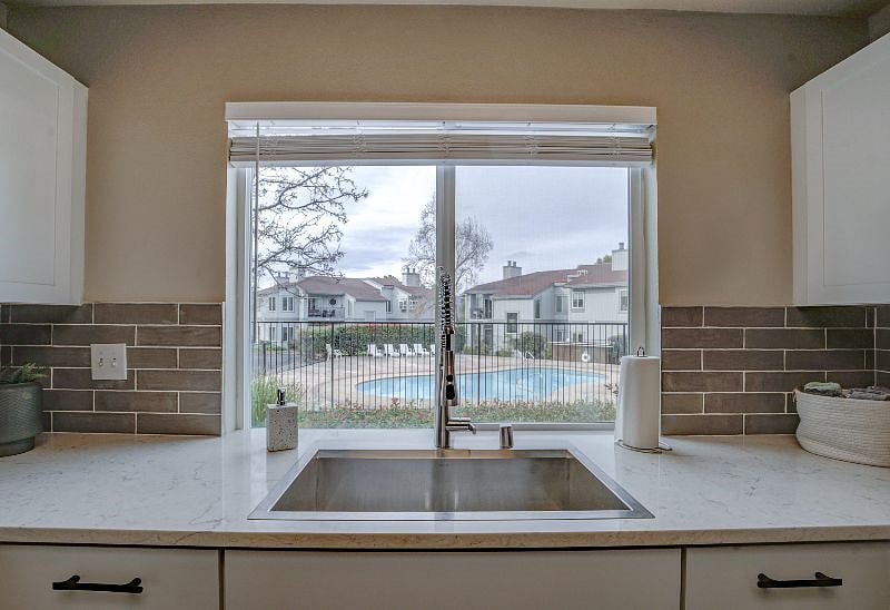 Furnished Finder property 475891_1 photo 27