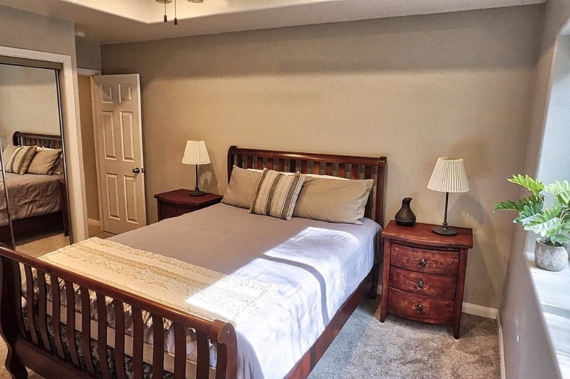 Queen bedroom at the far end of the house - lots of natural light.  The bedrooms are equipped with diffusers to enjoy your favorite scents.