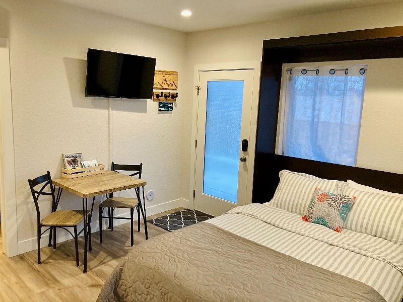 Furnished Finder property 475976_1 photo 3