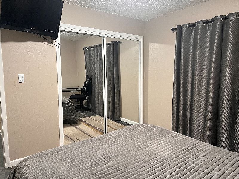 Furnished Finder property 476003_1 photo 11