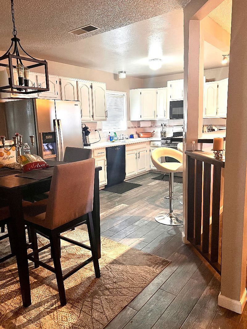 Furnished Finder property 476003_1 photo 7