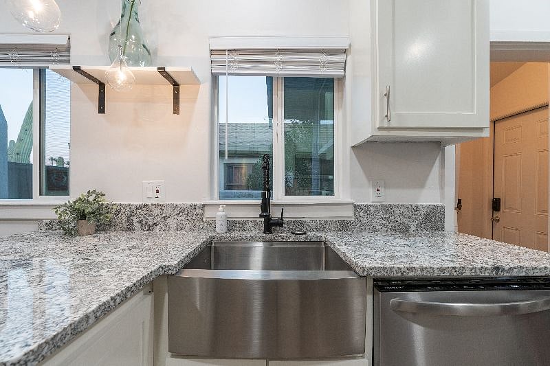 Furnished Finder property 476008_1 photo 13