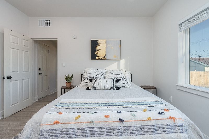 Furnished Finder property 476008_1 photo 21