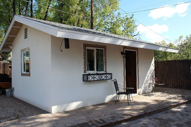 Furnished Finder property 476048_1 photo 2