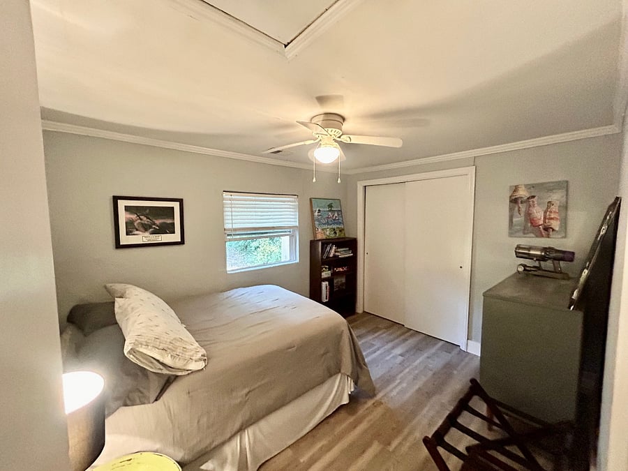 Guest with Full Bed