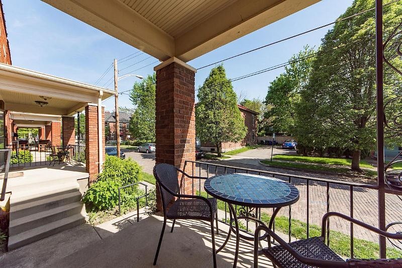 Furnished Finder property 476098_1 photo 2