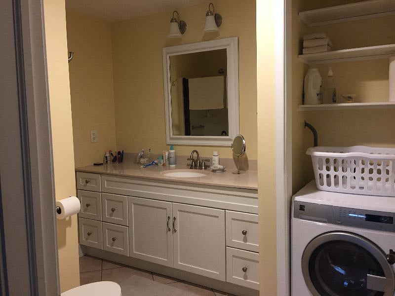 upstairs private bathroom