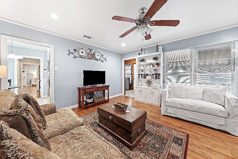 Furnished Finder property 476107_1 photo 3