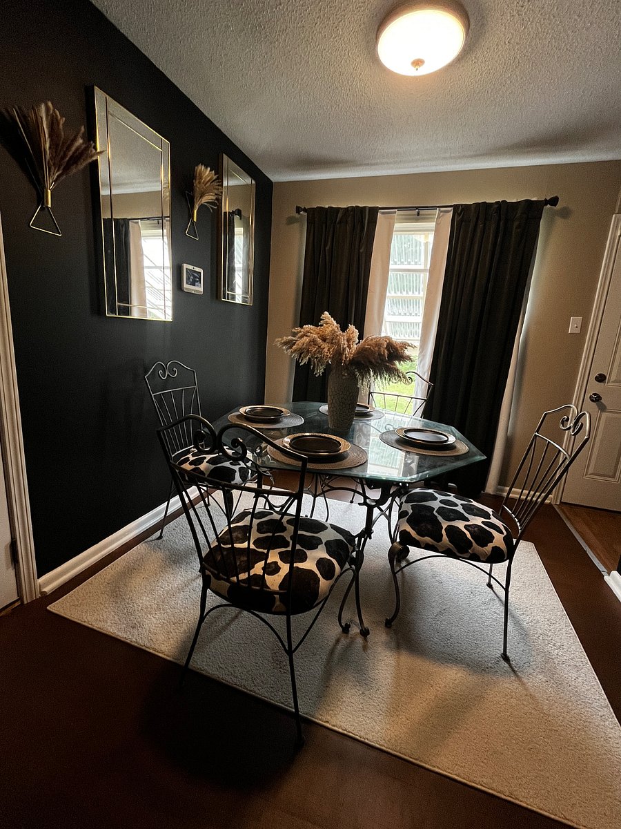 Modern Decorated Dining Room Space