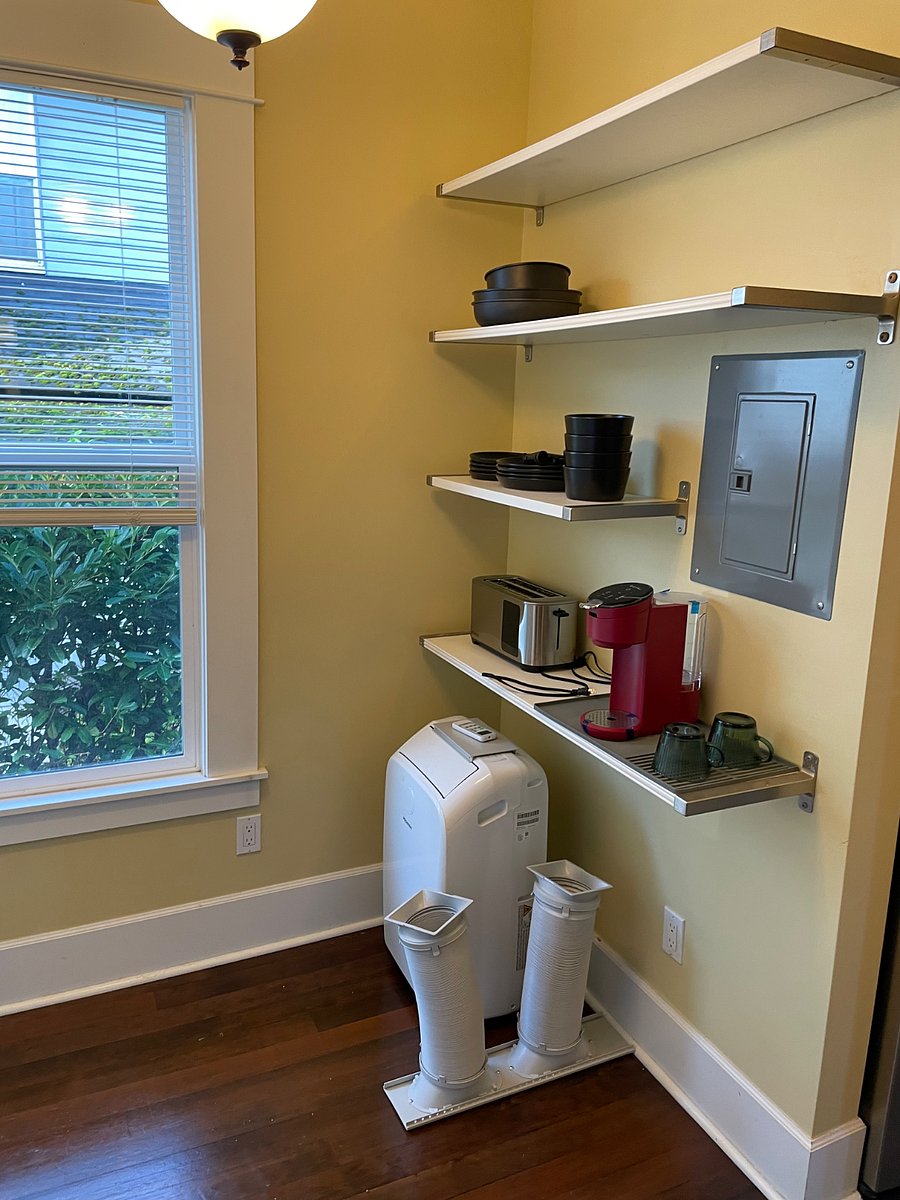 Furnished Finder property 476425_3 photo 7