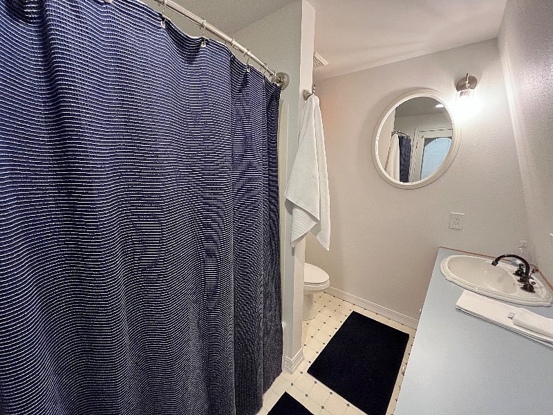Full bathroom