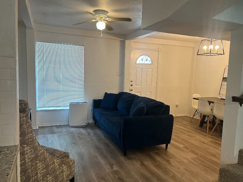 Furnished Finder property 476529_2 photo 4